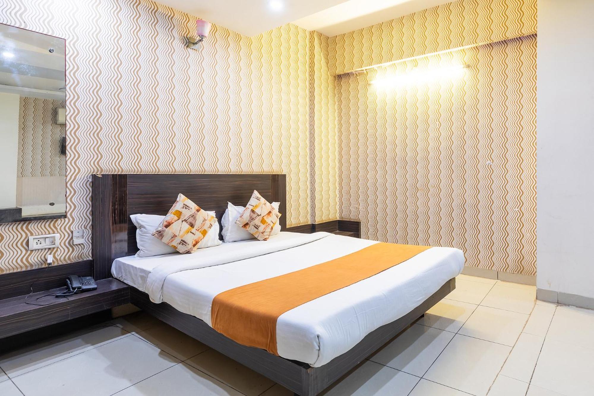 OYO 27611 Hotel Shree Regency Bhopal Buitenkant foto